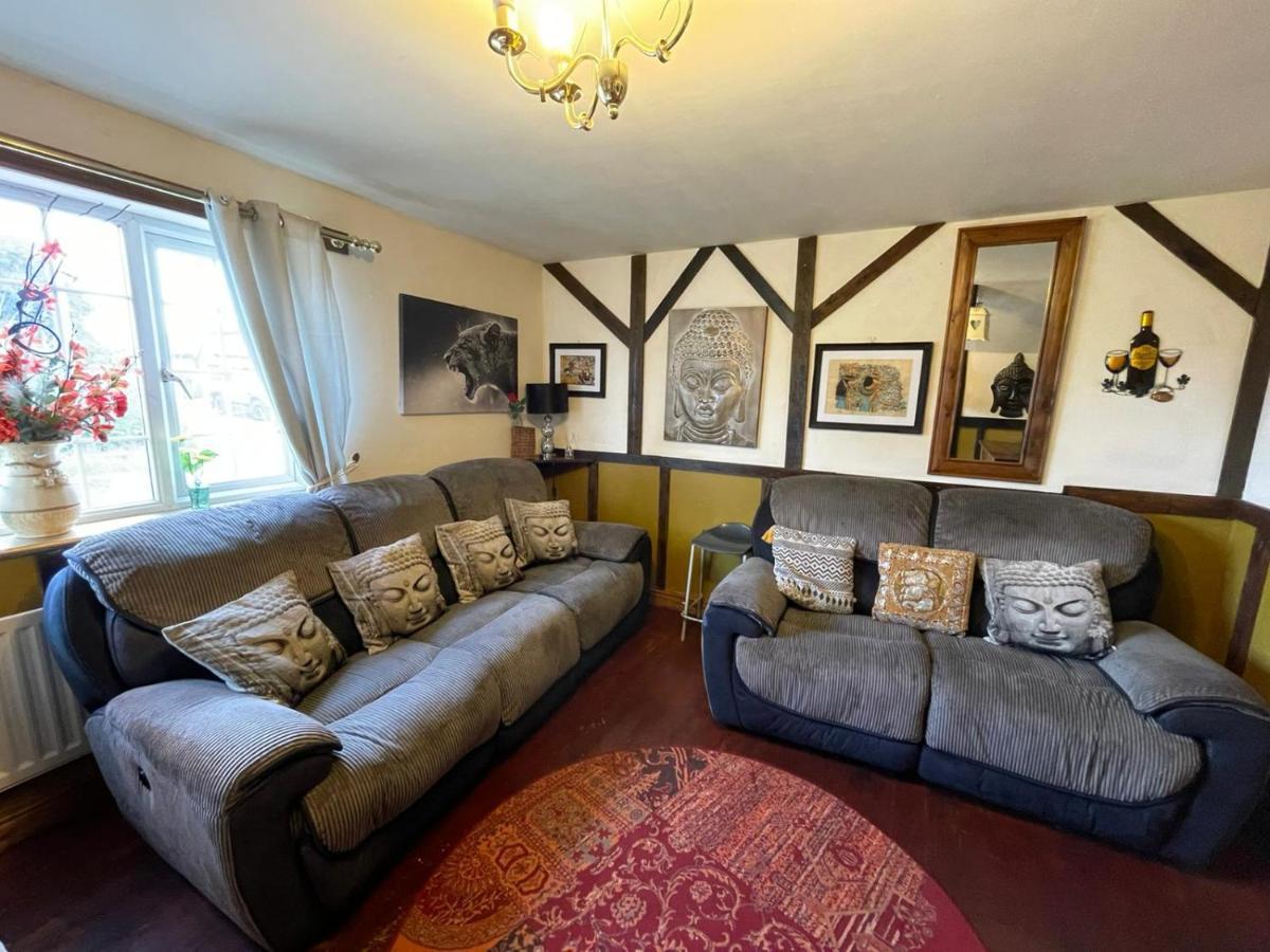 Yarm Cottages Sleeping 12 Kirklevington ภายนอก รูปภาพ